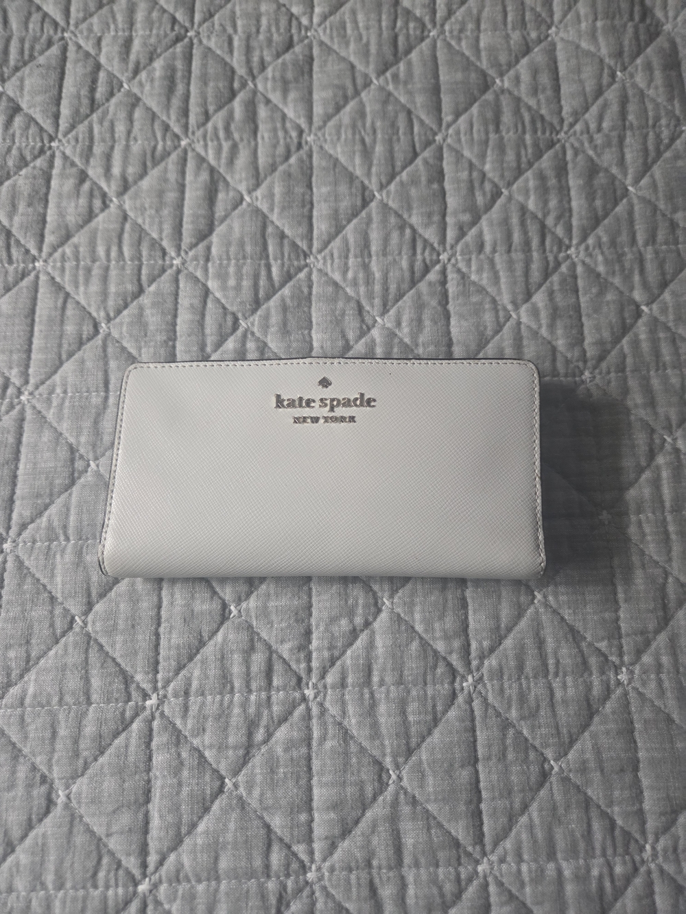 Kate Spade Slim Bi-fold White Wallet - Gold Hardware